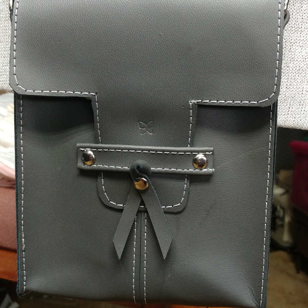 NWT Gray Genuine Leather Women Men Bag
